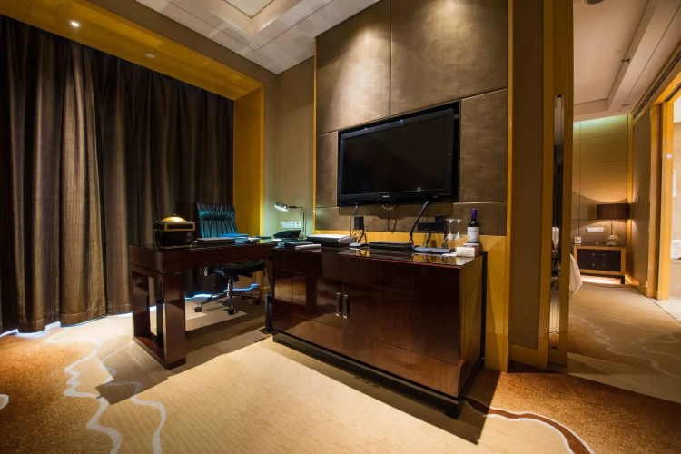 Sheraton Zhenjiang Hotel