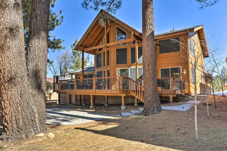 4 Bedrooms Cottage