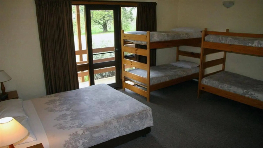 Mountain Creek Motel