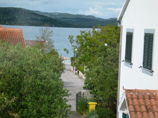 Apartment with sea view