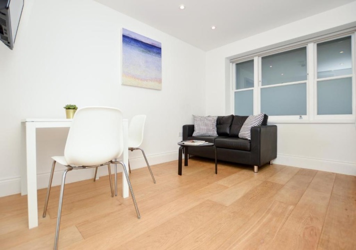 1 Bedroom Standard Double Basement room