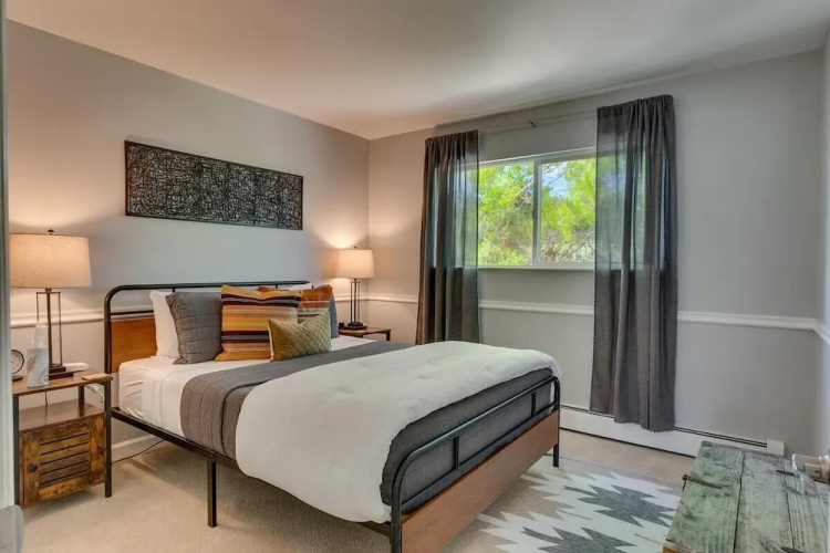 @ Marbella Lane - Eccentric 4BR Modern Ranch Home