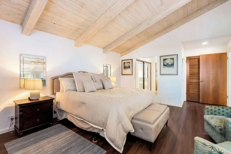 Heavenly Carmel Stay for 10!