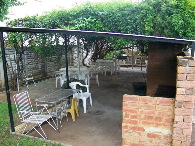 Strelitzia Guest House