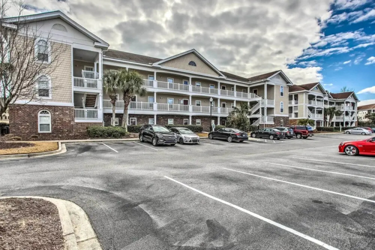 Pool, Beach & Golf: Barefoot Resort Condo!