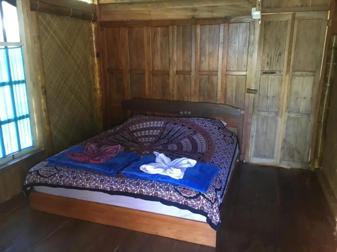 Muaro Beach Bungalow