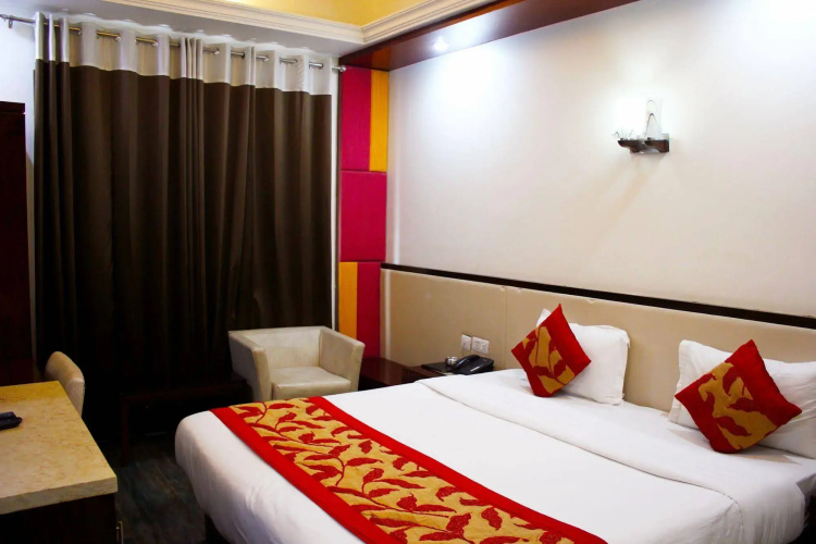FabHotel Marble Arch Karol Bagh