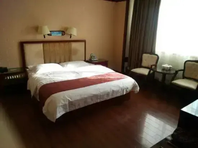 Meihekou Wanjing Lake Hotel