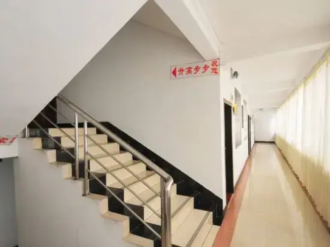 Jinlong Hotel(北海金龙宾馆)