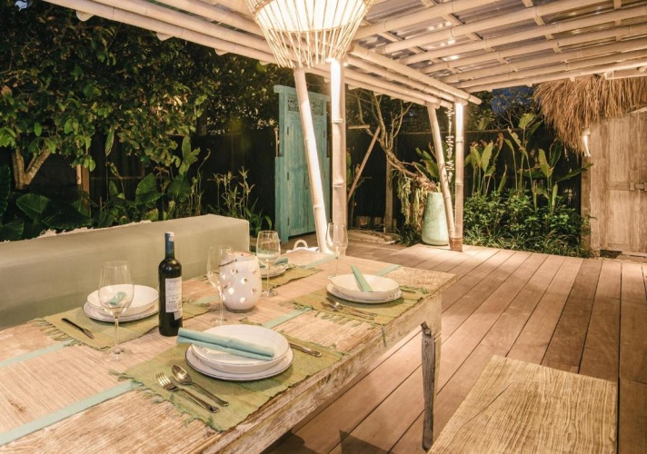 2 Bedrooms Villa