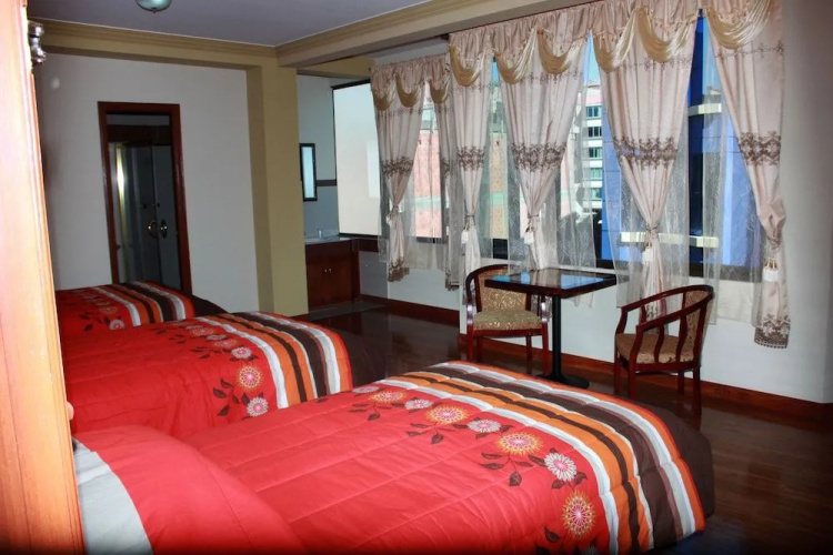 Golden Palace Hotel