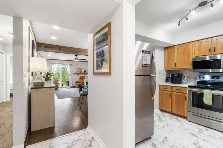 Stone Creek Retreat 2 BR Home!