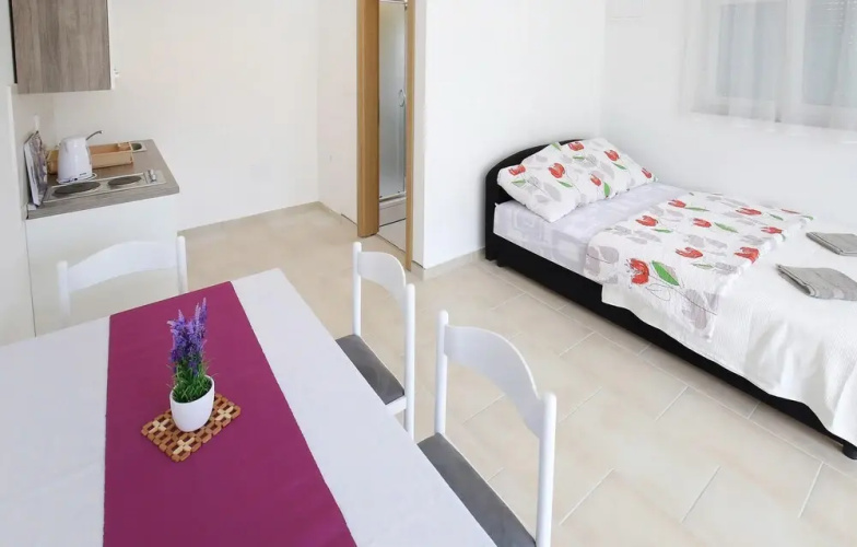 Awesome Apartment in Sukosan With Wifi