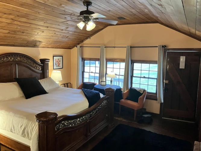 Cottage with balcony