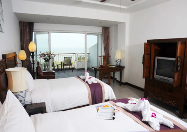West Coast Resort