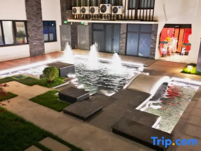 Yuxi Courtyard Hotel