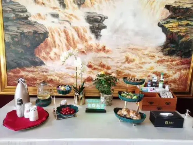 Yangfeng Yiju Hotel