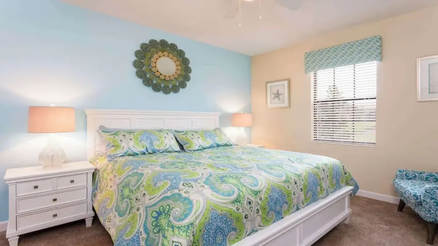 Opulent Villa, 10 Min to Disney, Pool & Spa