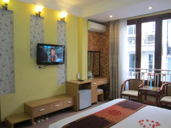 Madam Moon Hotel
