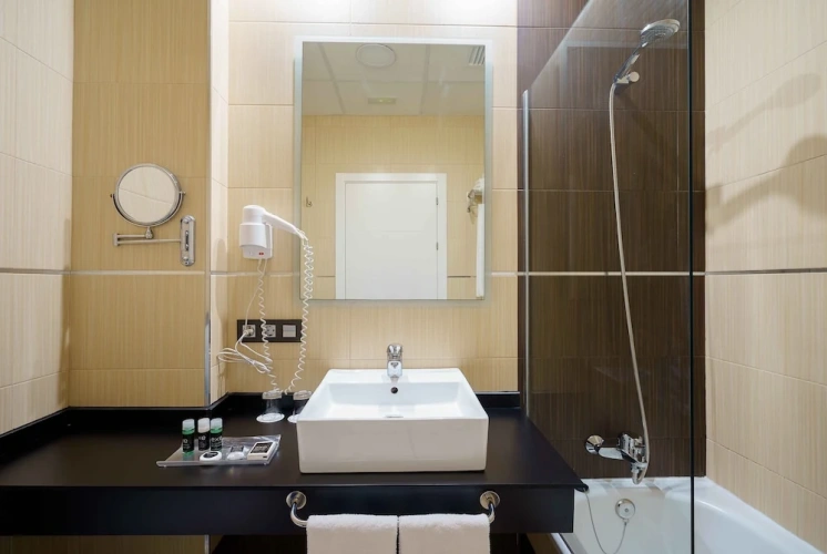 Triple room