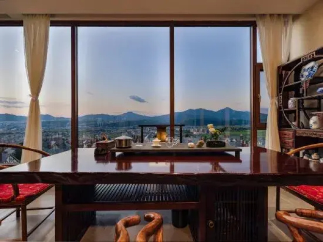 Tengchong Phoenix Inn Panoramic Hot Spring Inn