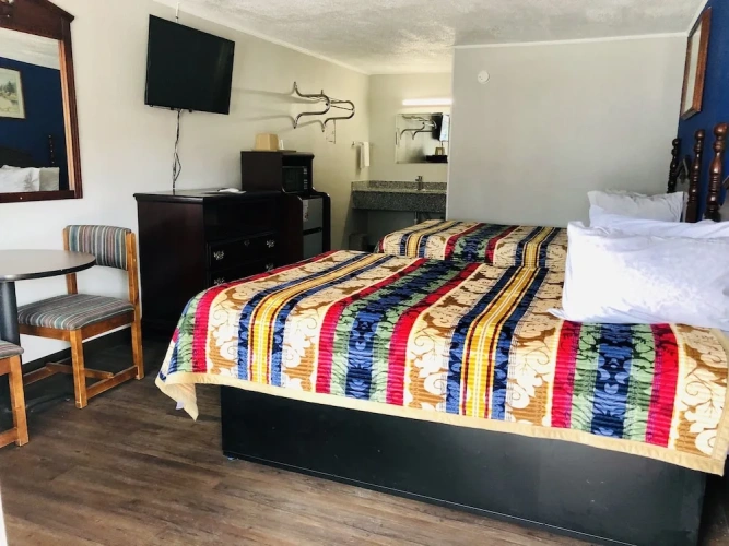 Classic Quadruple room