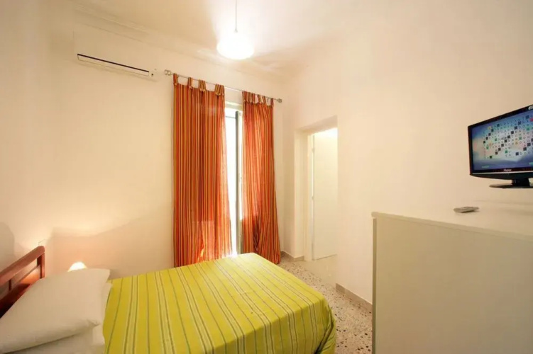 Flavica Home Holiday