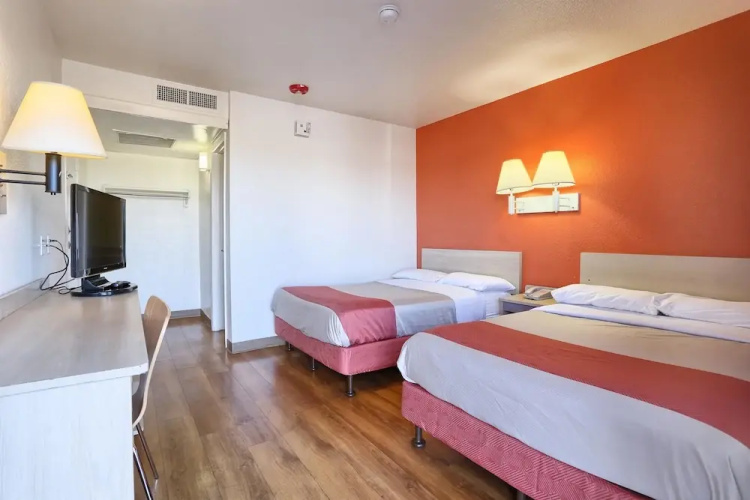 Motel 6 Pittsburg. CA