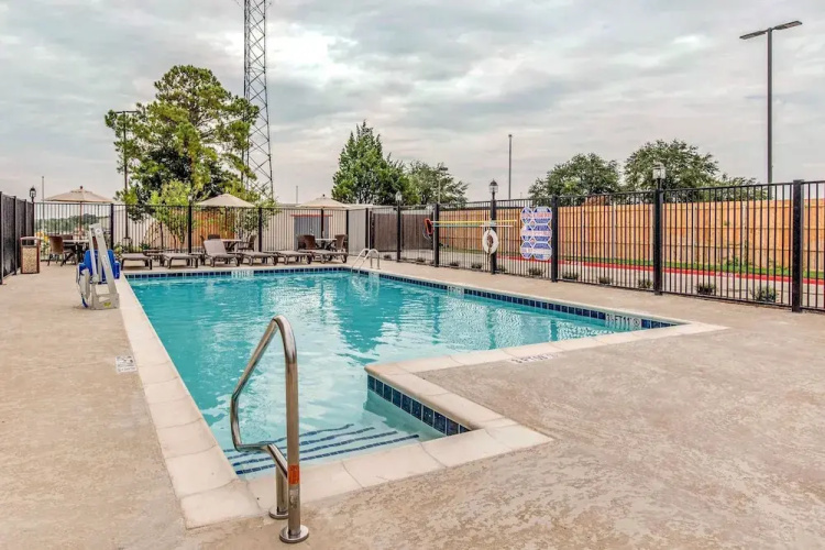 Sleep Inn & Suites