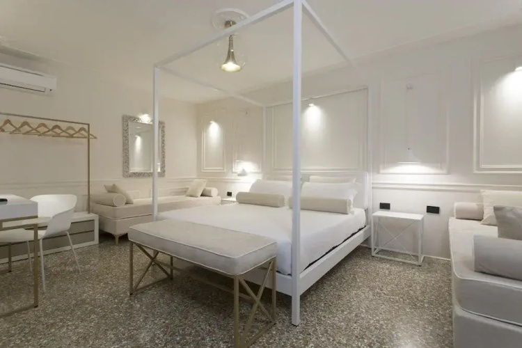 San Marco Suite 755
