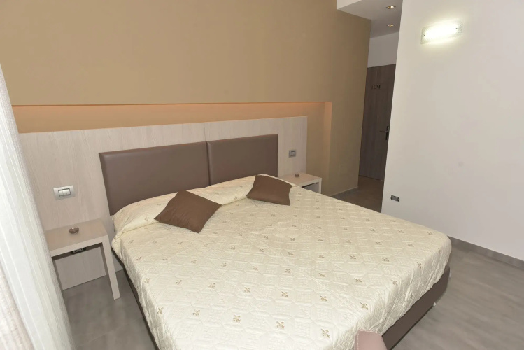 Eden Rooms