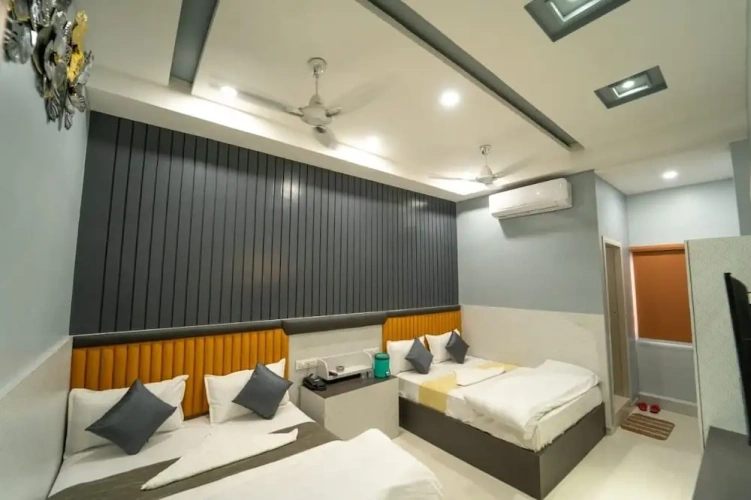 Standard Quadruple room