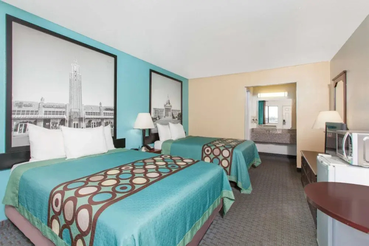 Super 8 By Wyndham Sallisaw