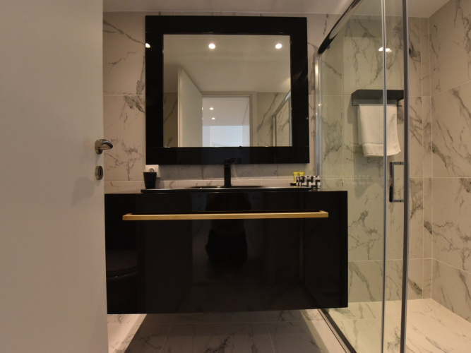 4 Elements Sea Side Luxury Suites - Wind
