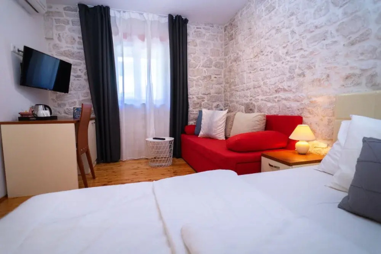 Stone House Marino