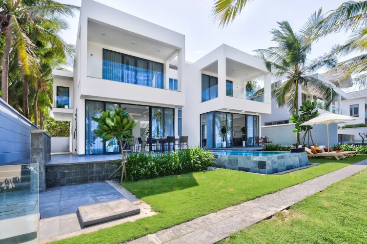 The Ocean Suites