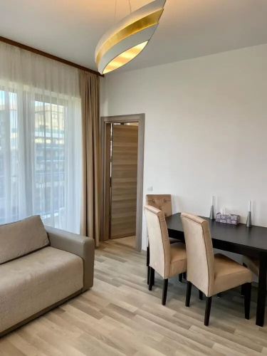 Infinity Summerland Apartment
