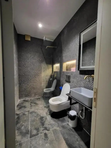 La Mirage Apartment 05
