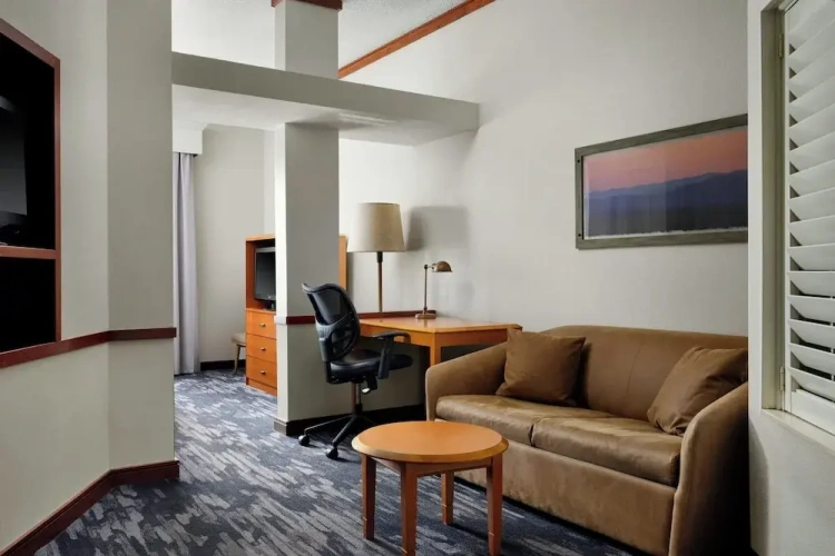 1 Bedroom Suite