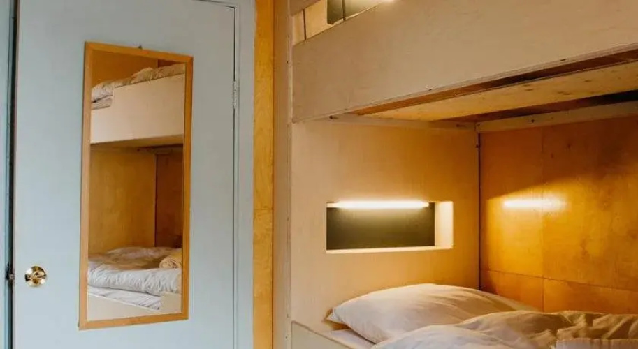 Hafaldan HI Hostel - Harbour building