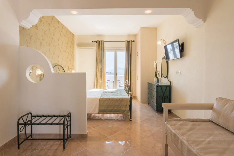 Ariadne Hotel