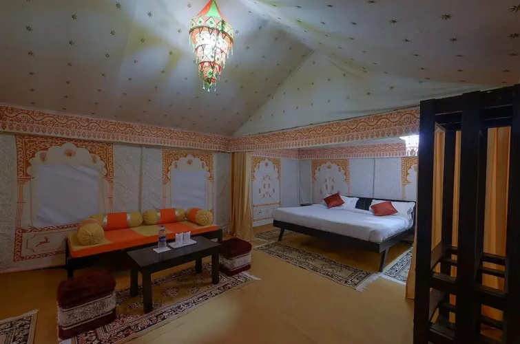 Camp e Khas