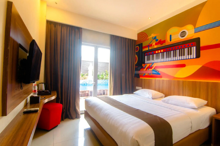 Front One Hotel Purwodadi