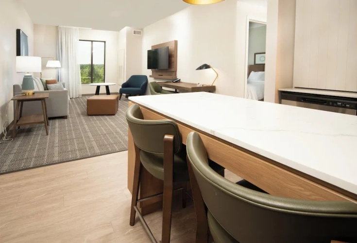 1 Bedroom Suite