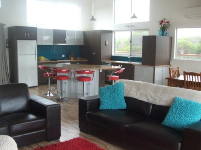 3 Bedrooms Cottage