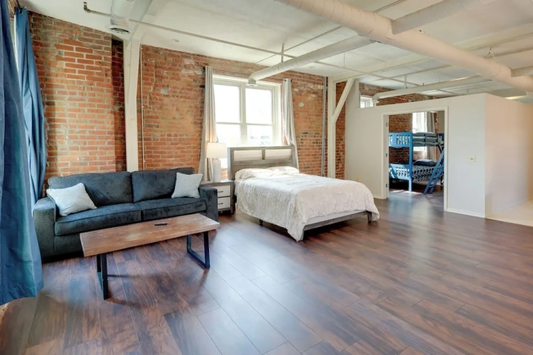1 Bedroom Apartment