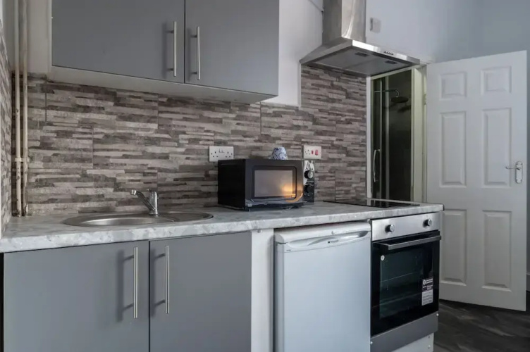 Immaculate 1-bed Studio1 in Coventry