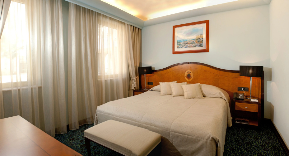 Hotel More