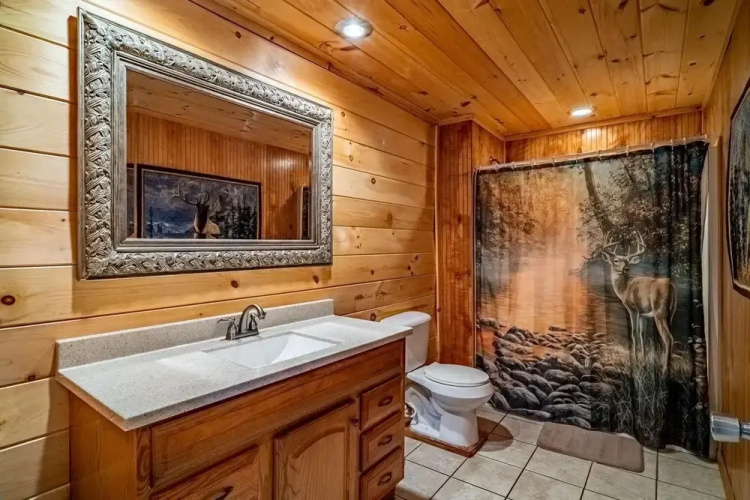 Ponderosa Log Cabin