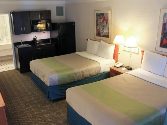 Standard Quadruple room